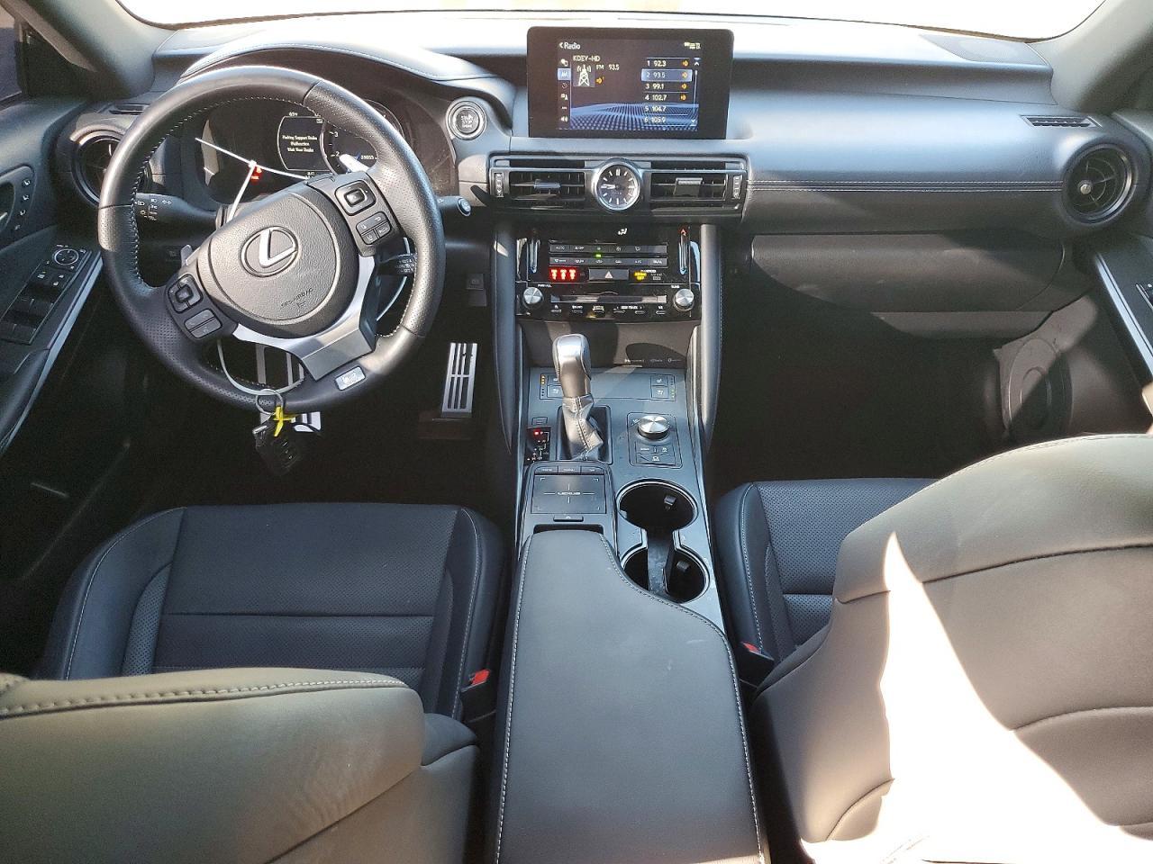 2025 LEXUS IS 350