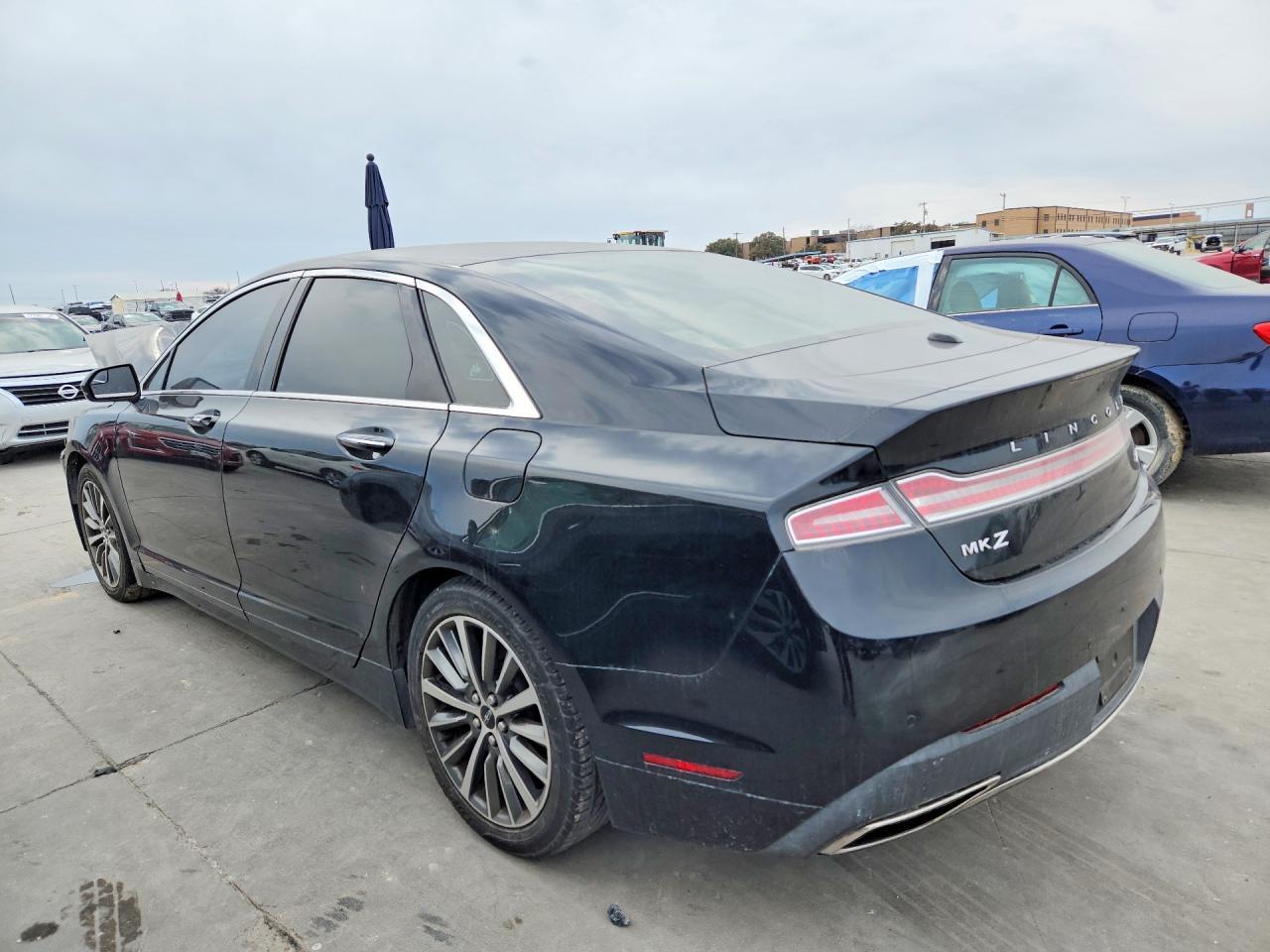 2017 LINCOLN MKZ