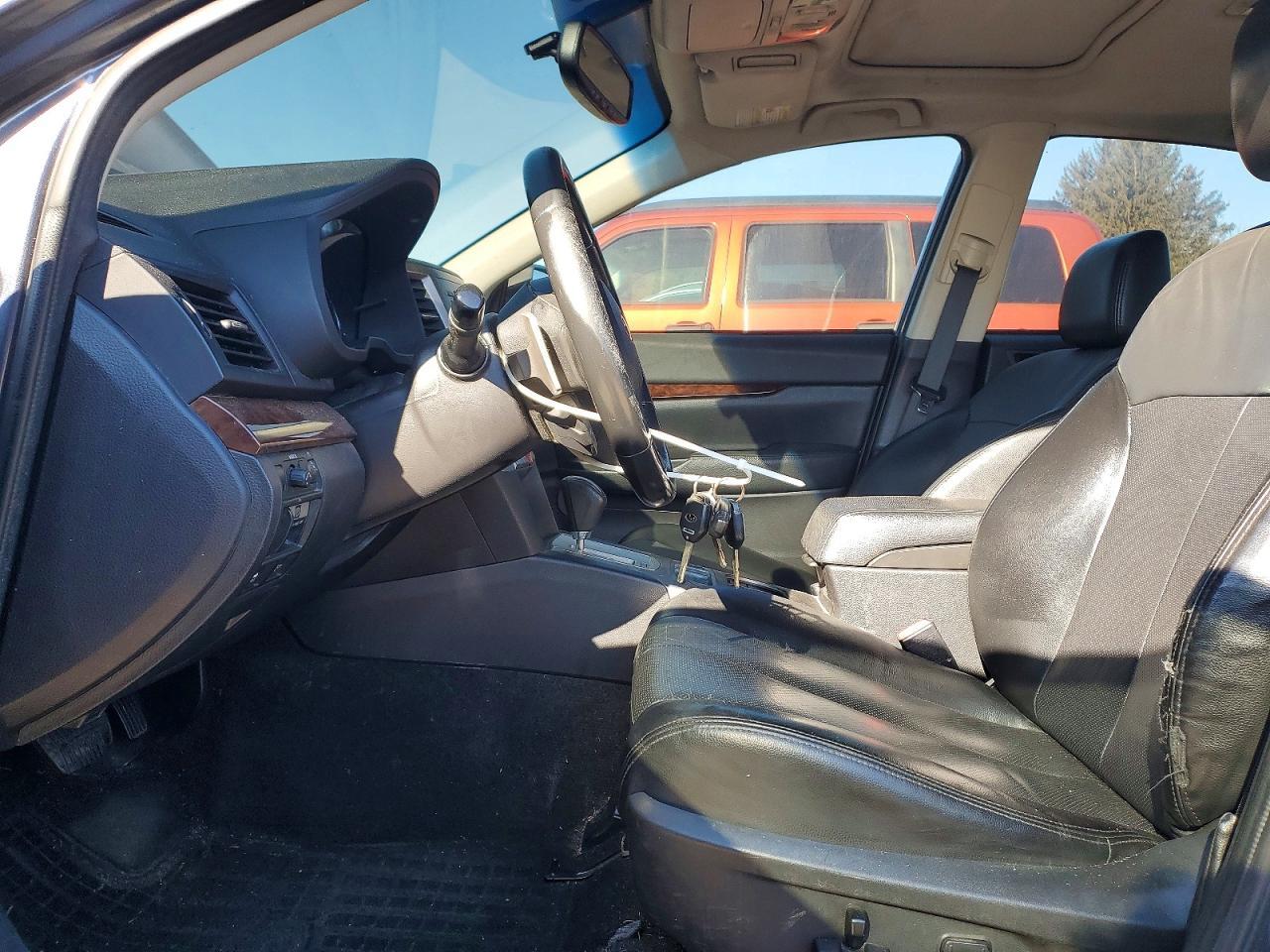 2014 SUBARU Legacy