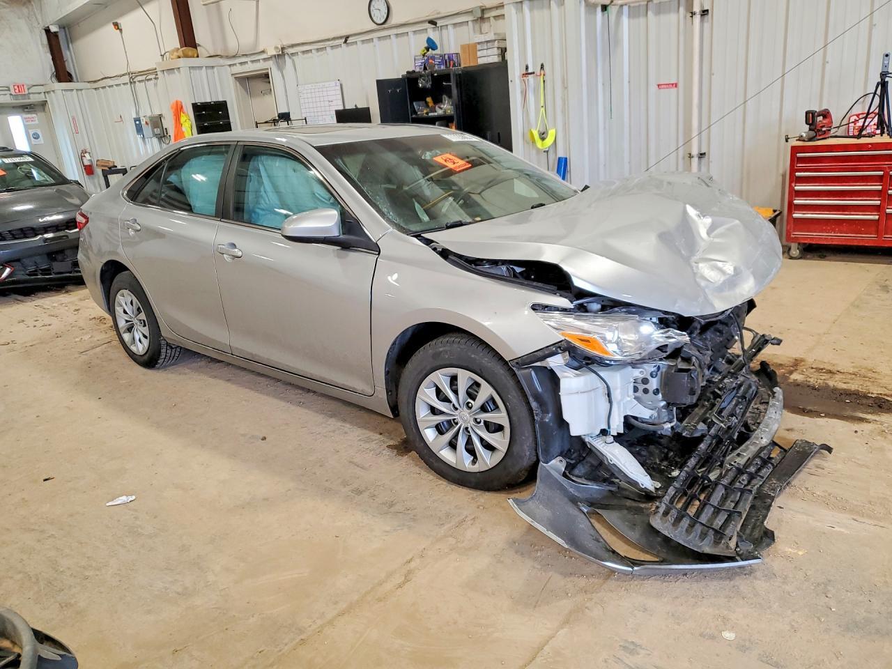 2017 TOYOTA CAMRY