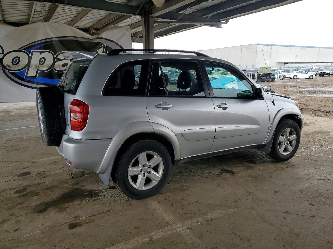 2004 TOYOTA RAV4