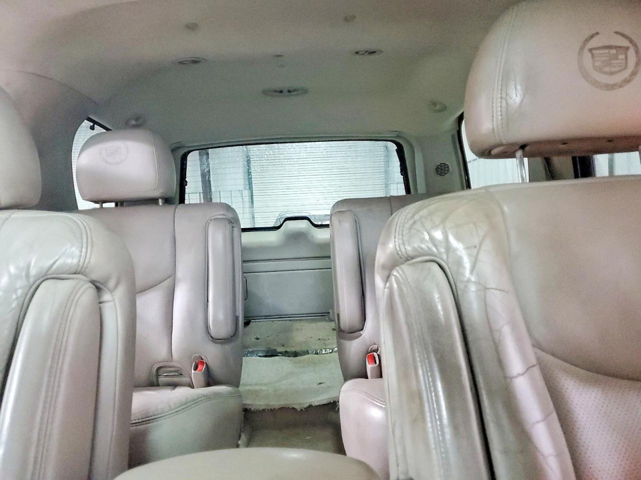 2004 CADILLAC ESCALADE