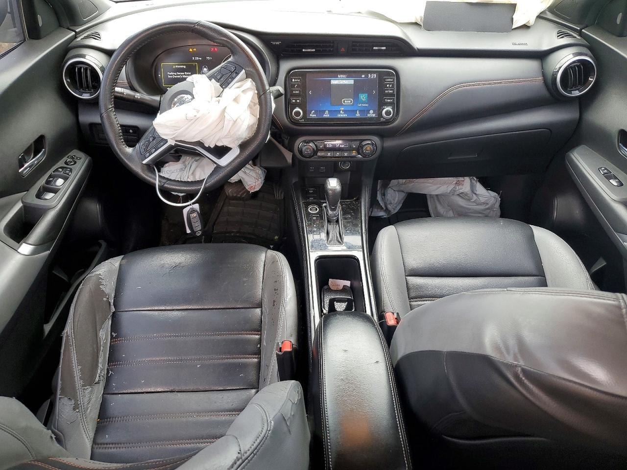 2021 NISSAN KICKS