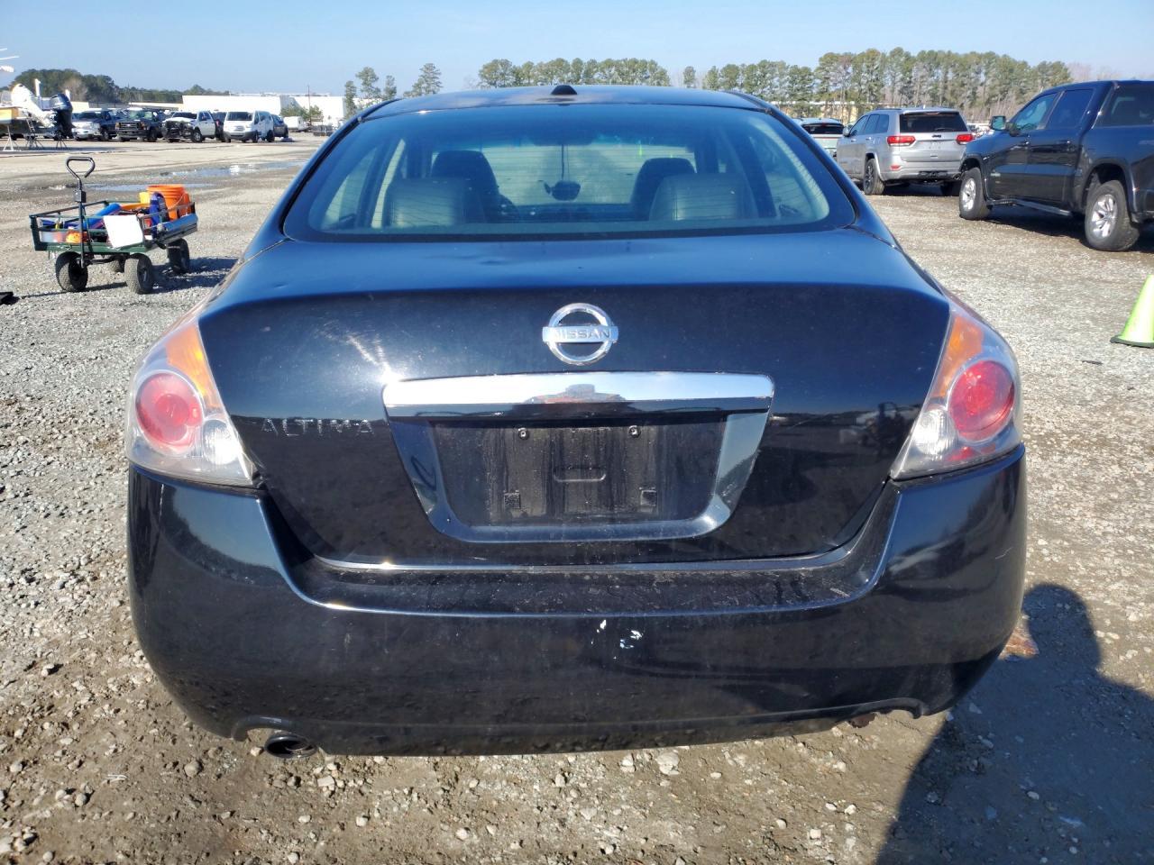 2011 NISSAN ALTIMA