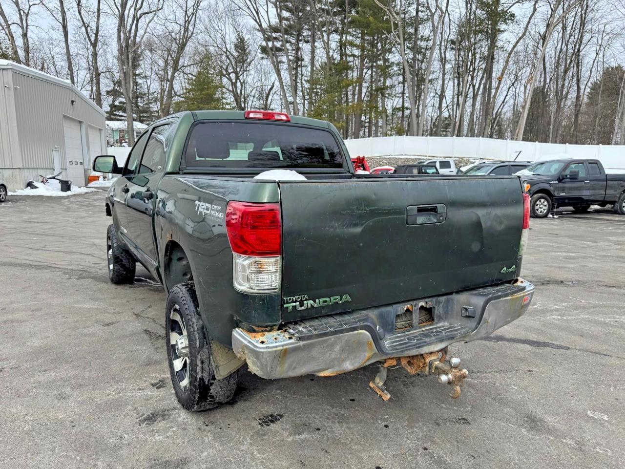 2011 TOYOTA TUNDRA