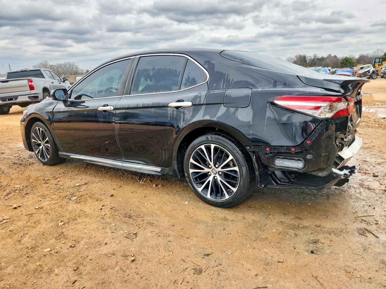 2018 TOYOTA CAMRY