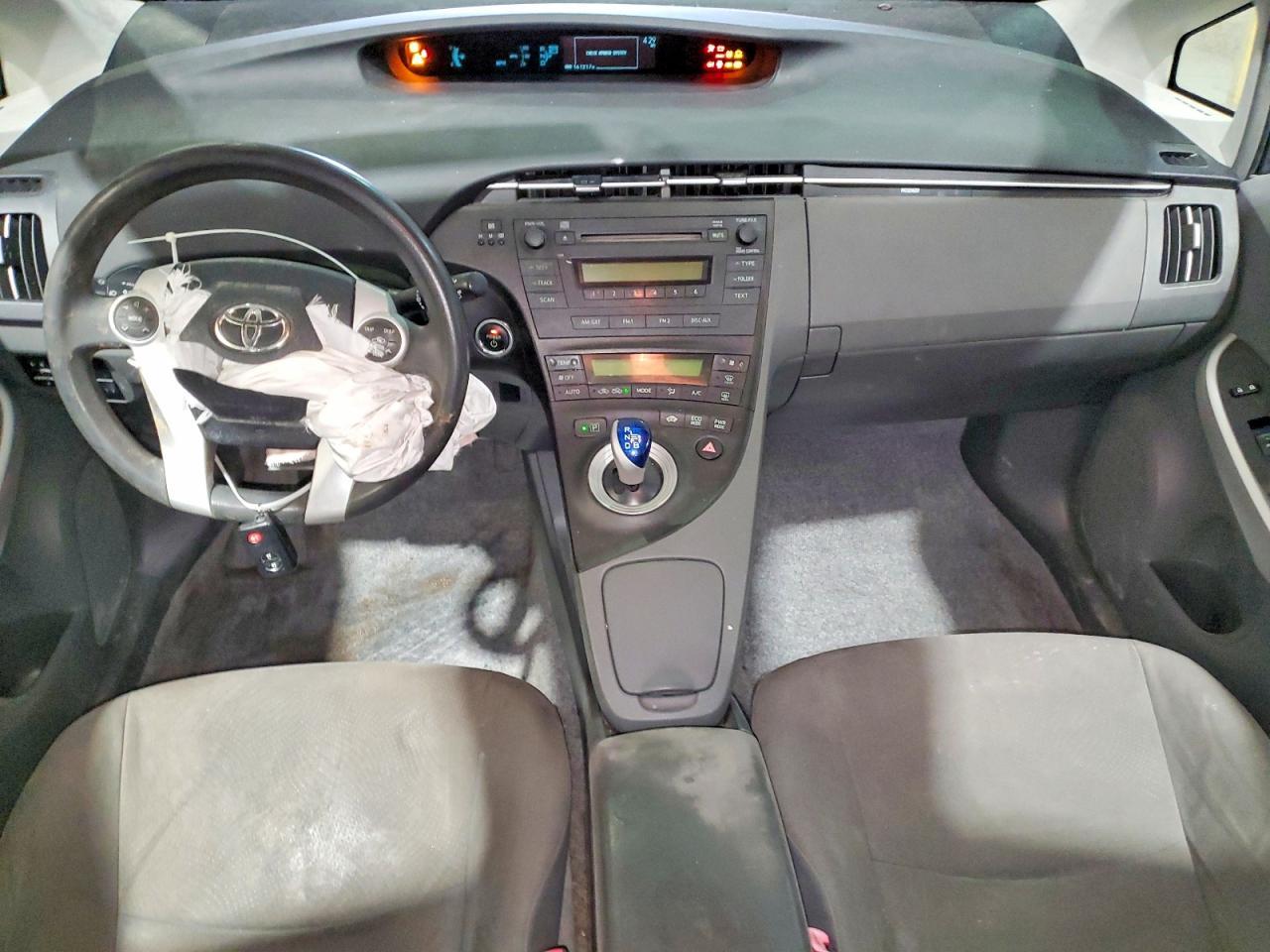 2011 TOYOTA PRIUS