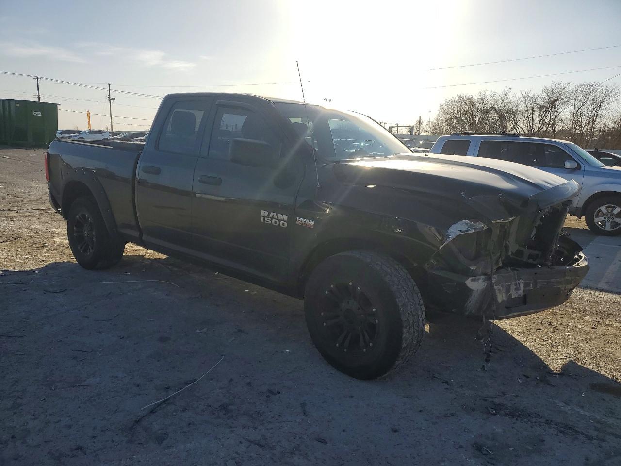 2014 RAM 1500 ST