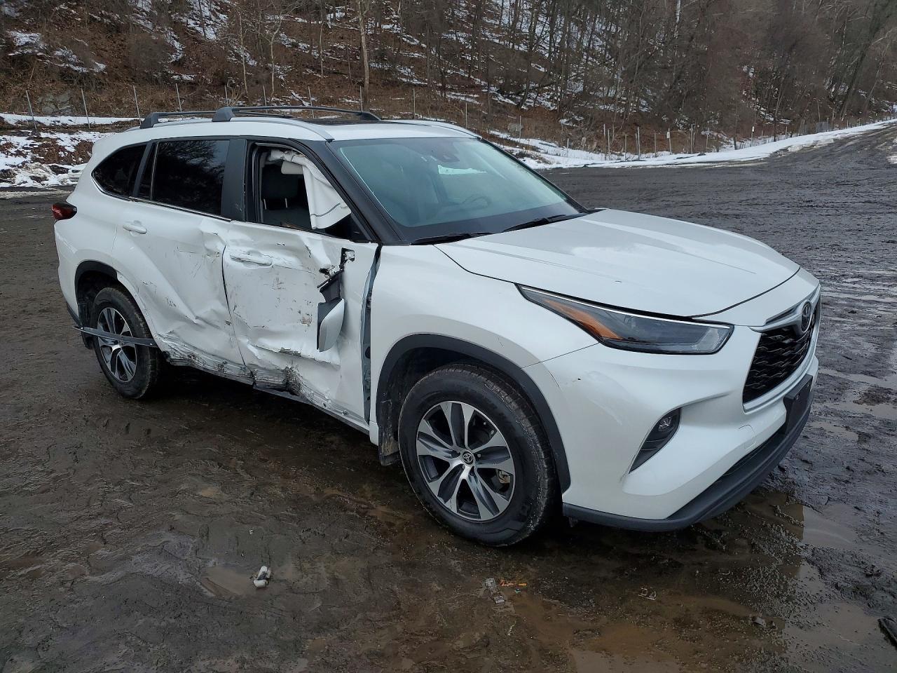 2023 TOYOTA HIGHLANDER
