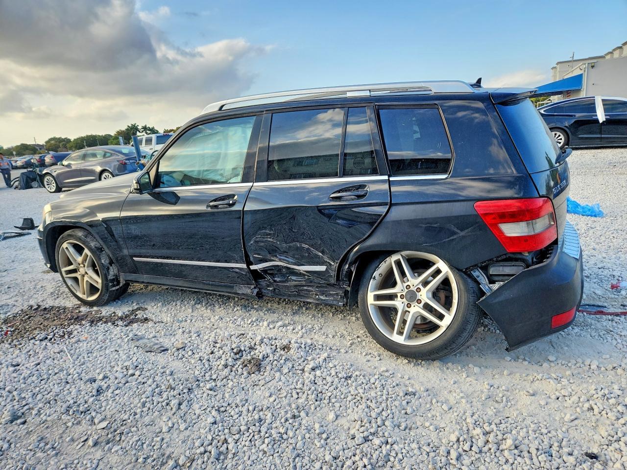 2011 MERCEDES-BENZ GLK-Class