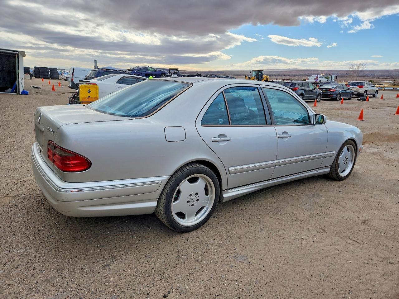 2000 MERCEDES-BENZ E-Class