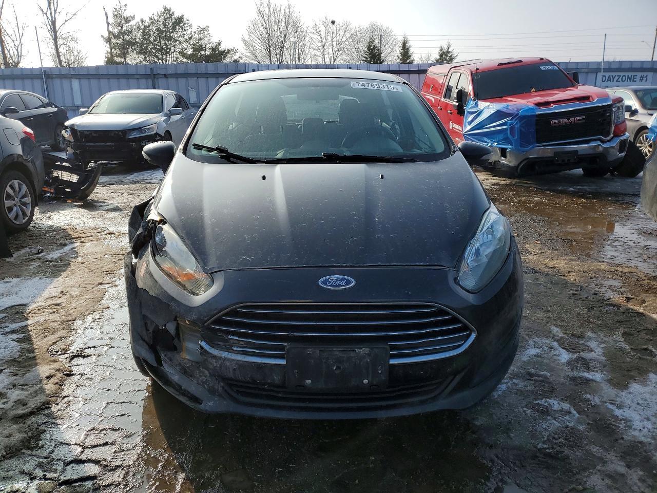 2014 FORD Fiesta