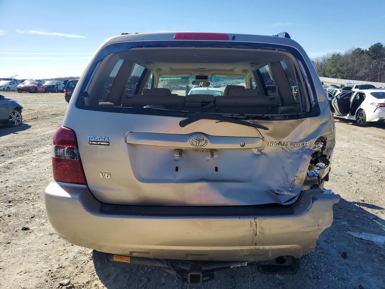2004 TOYOTA HIGHLANDER