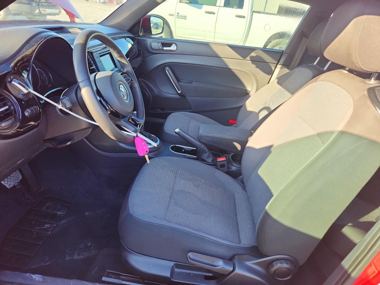 2019 VOLKSWAGEN Beetle