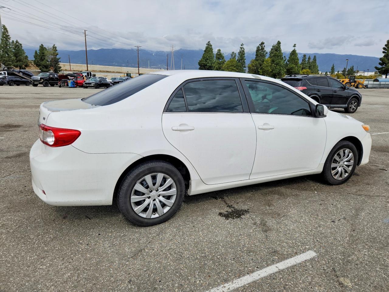2013 TOYOTA COROLLA