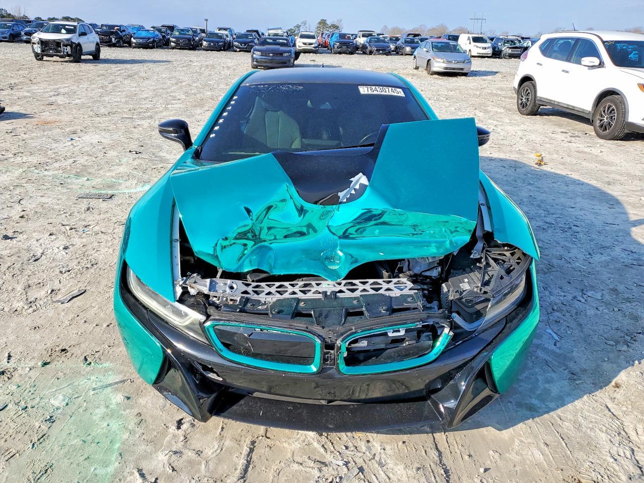 2015 BMW i8