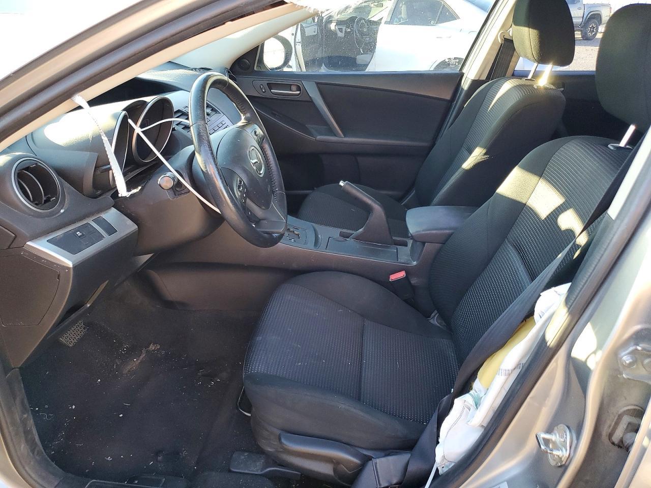 2013 MAZDA 3