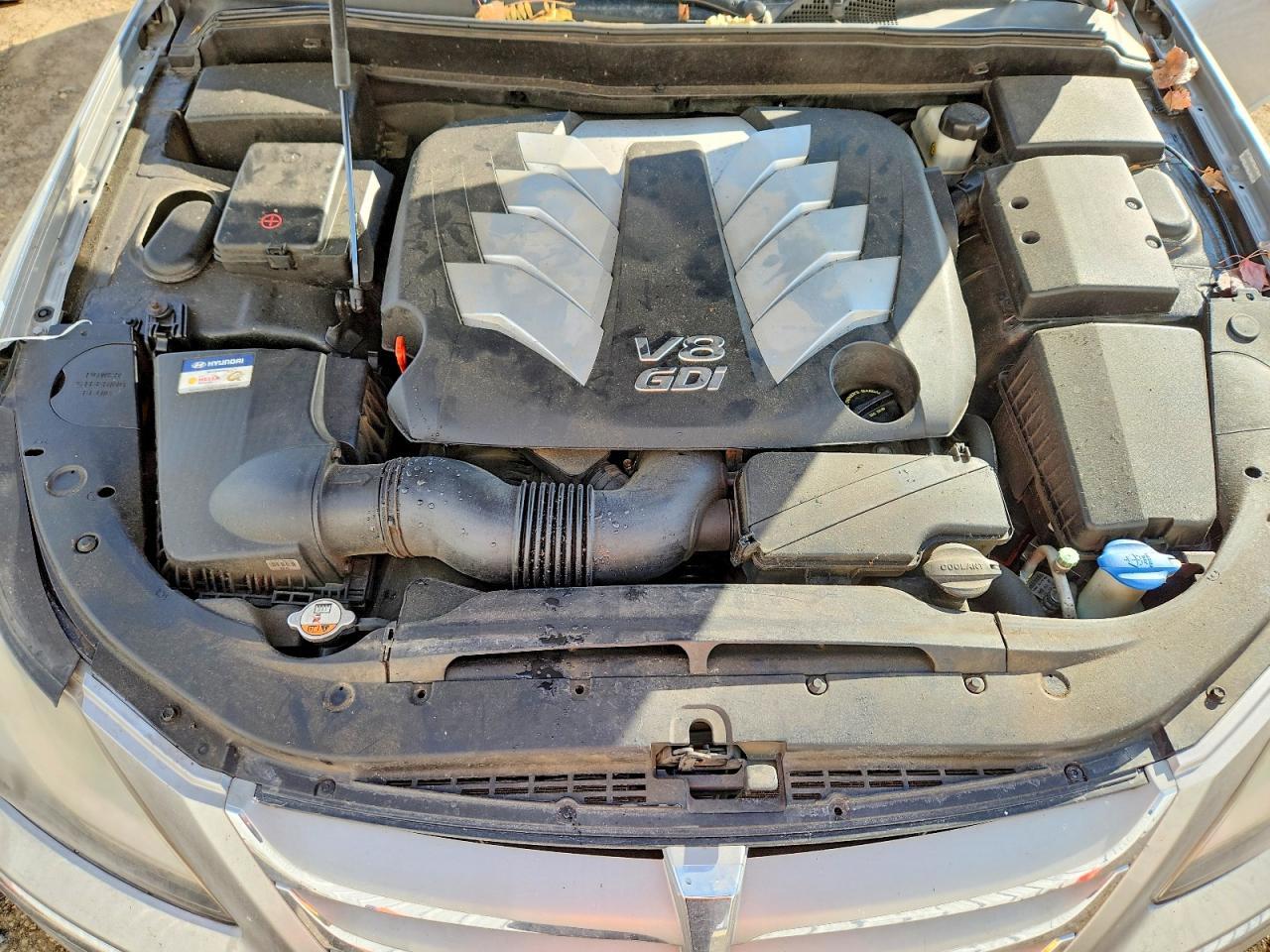 2013 HYUNDAI GENESIS