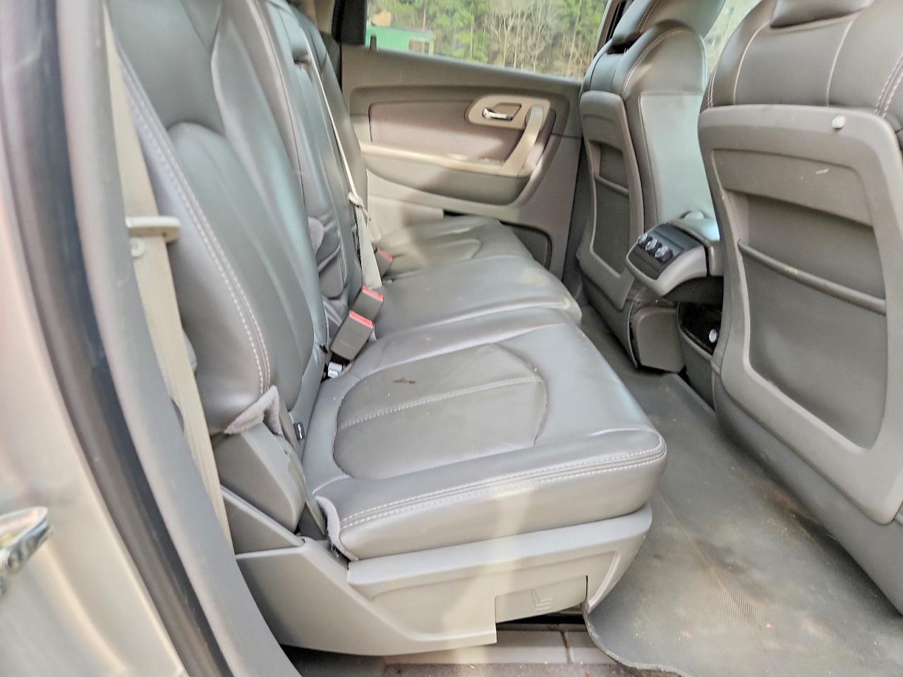 2011 CHEVROLET TRAVERSE