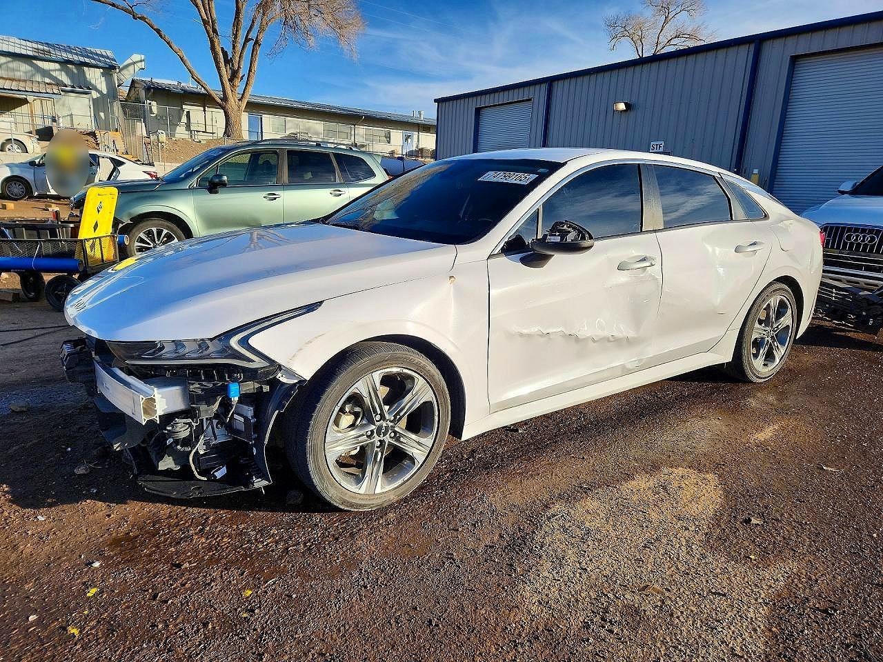 2022 KIA K5