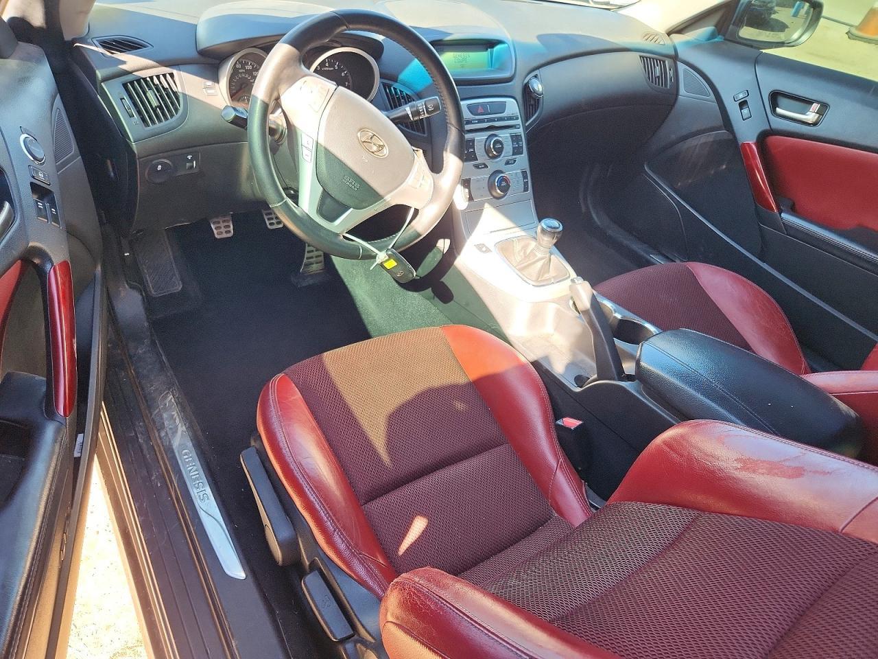 2010 HYUNDAI GENESIS