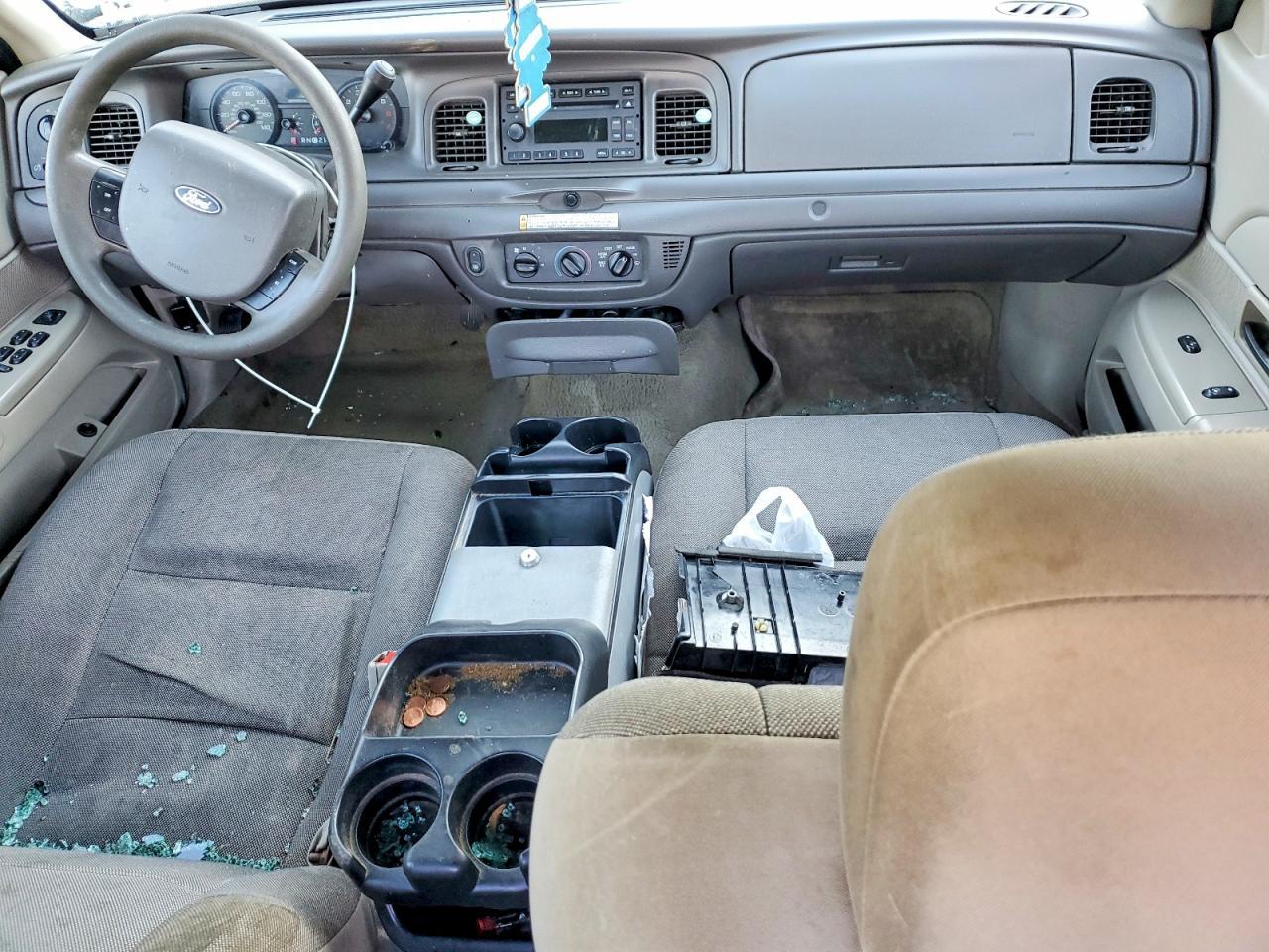 2008 FORD Crown Victoria