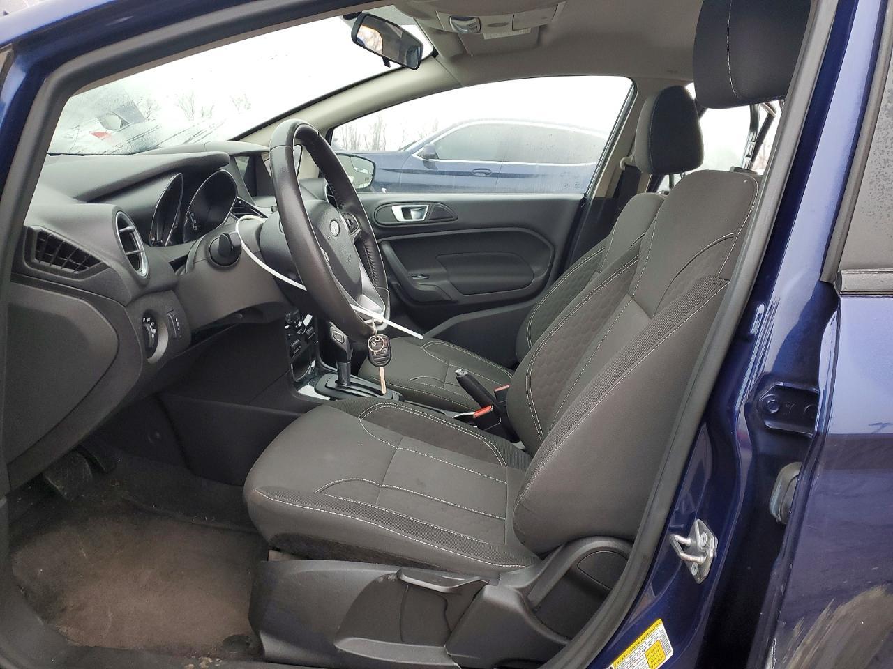 2016 FORD Fiesta