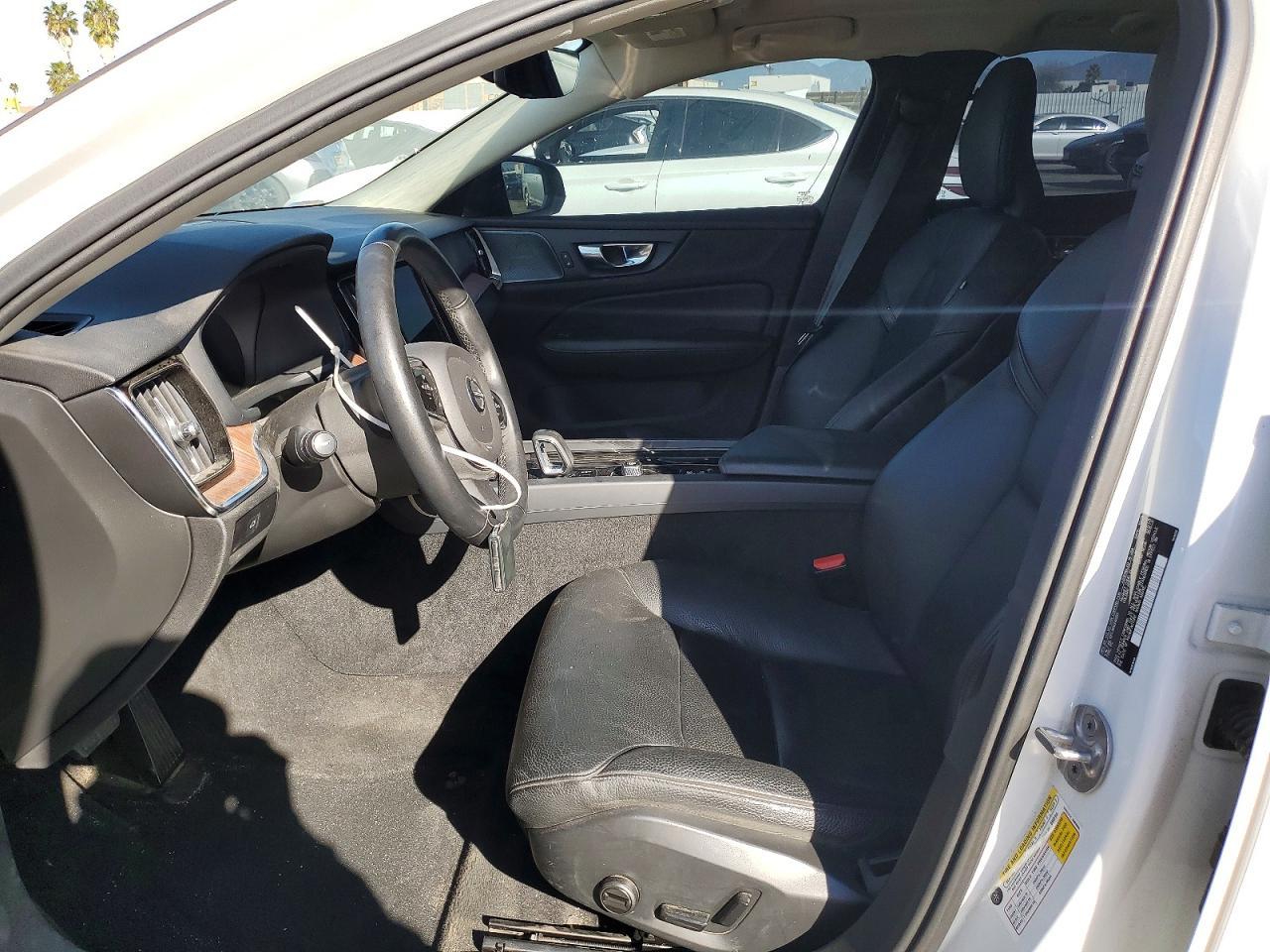 2024 VOLVO S60