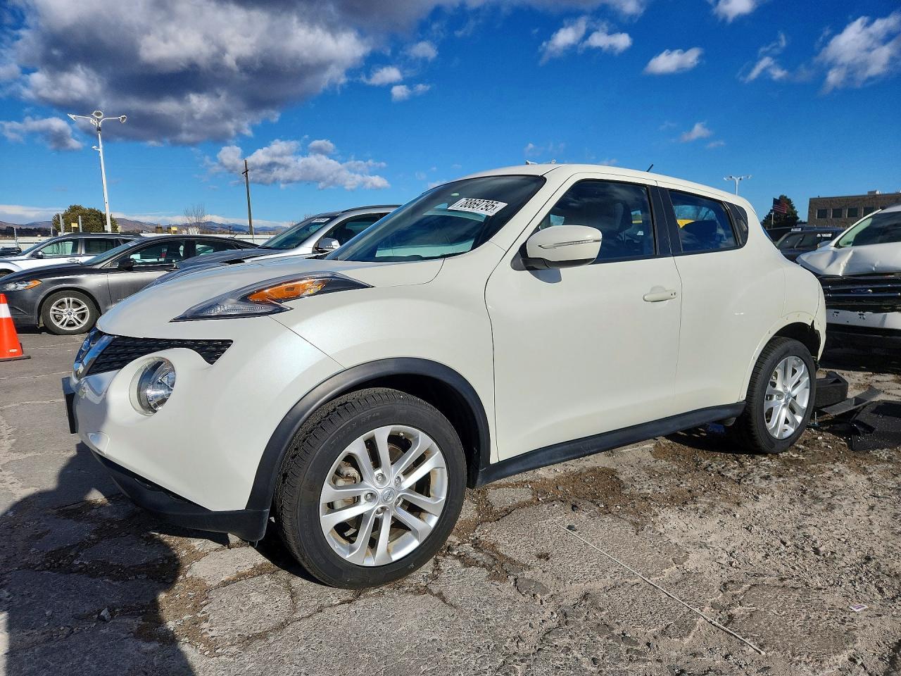 2016 NISSAN Juke