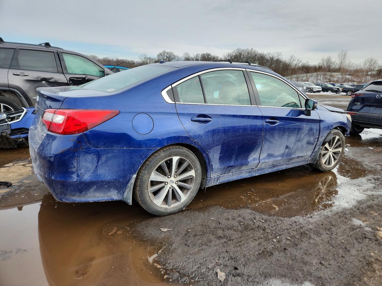 2015 SUBARU Legacy