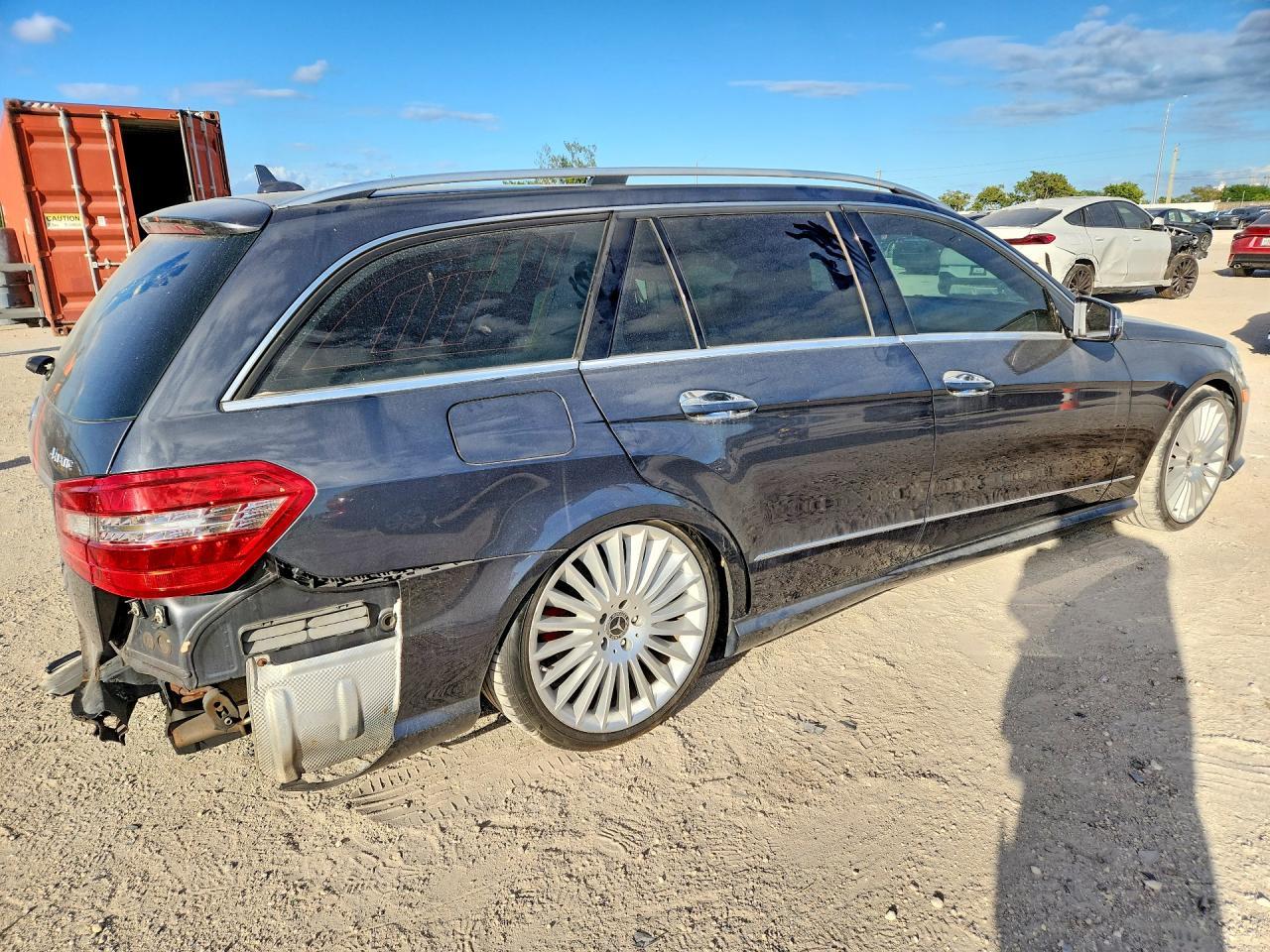 2013 MERCEDES-BENZ E-Class