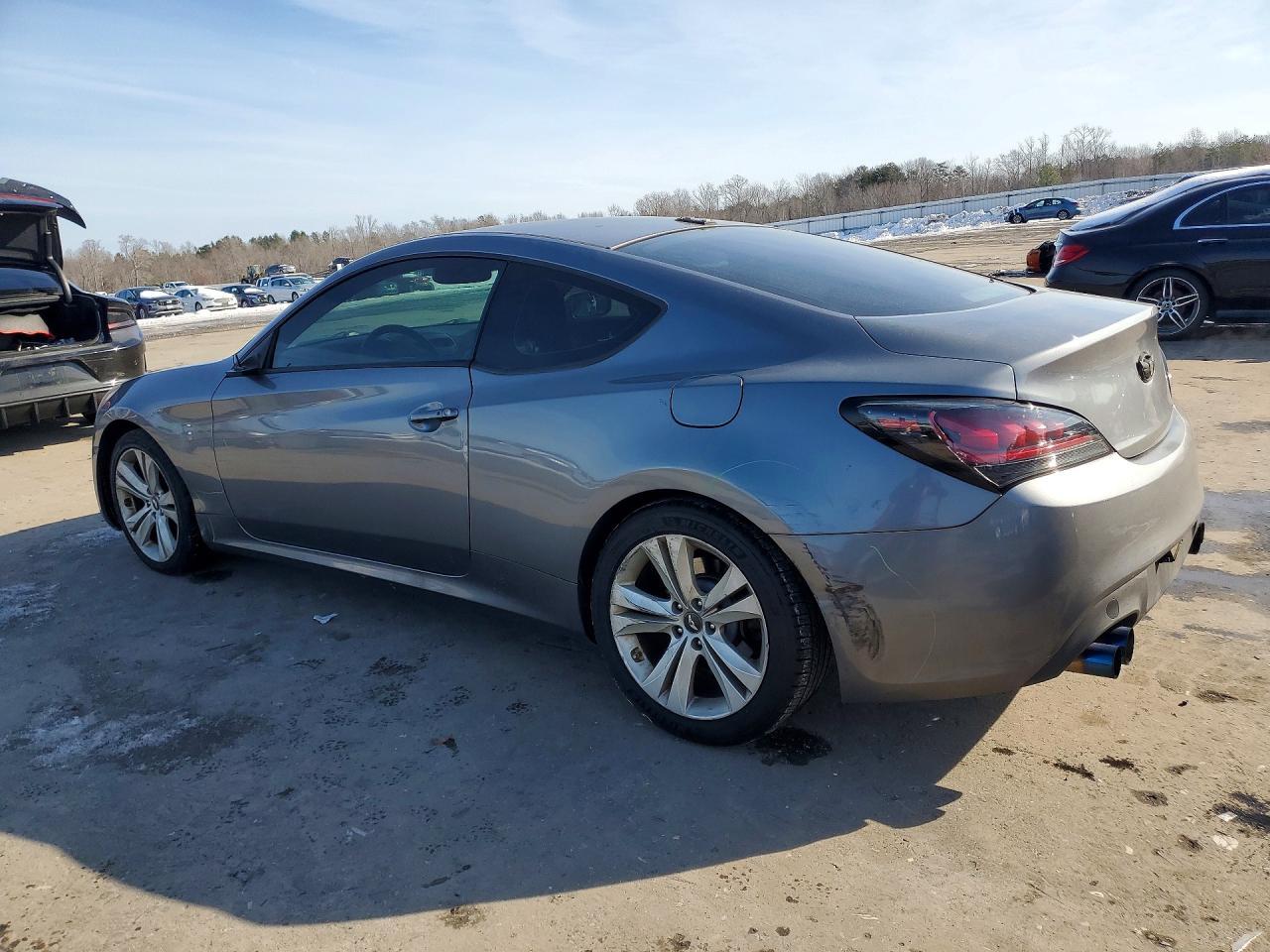 2011 HYUNDAI GENESIS