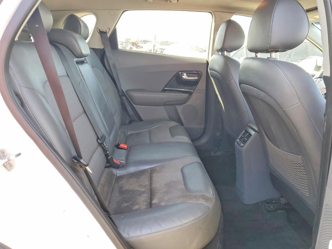 2017 KIA Niro