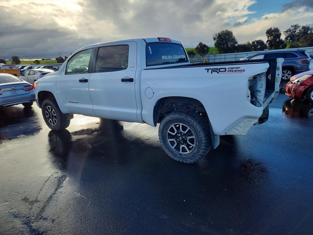 2016 TOYOTA TUNDRA