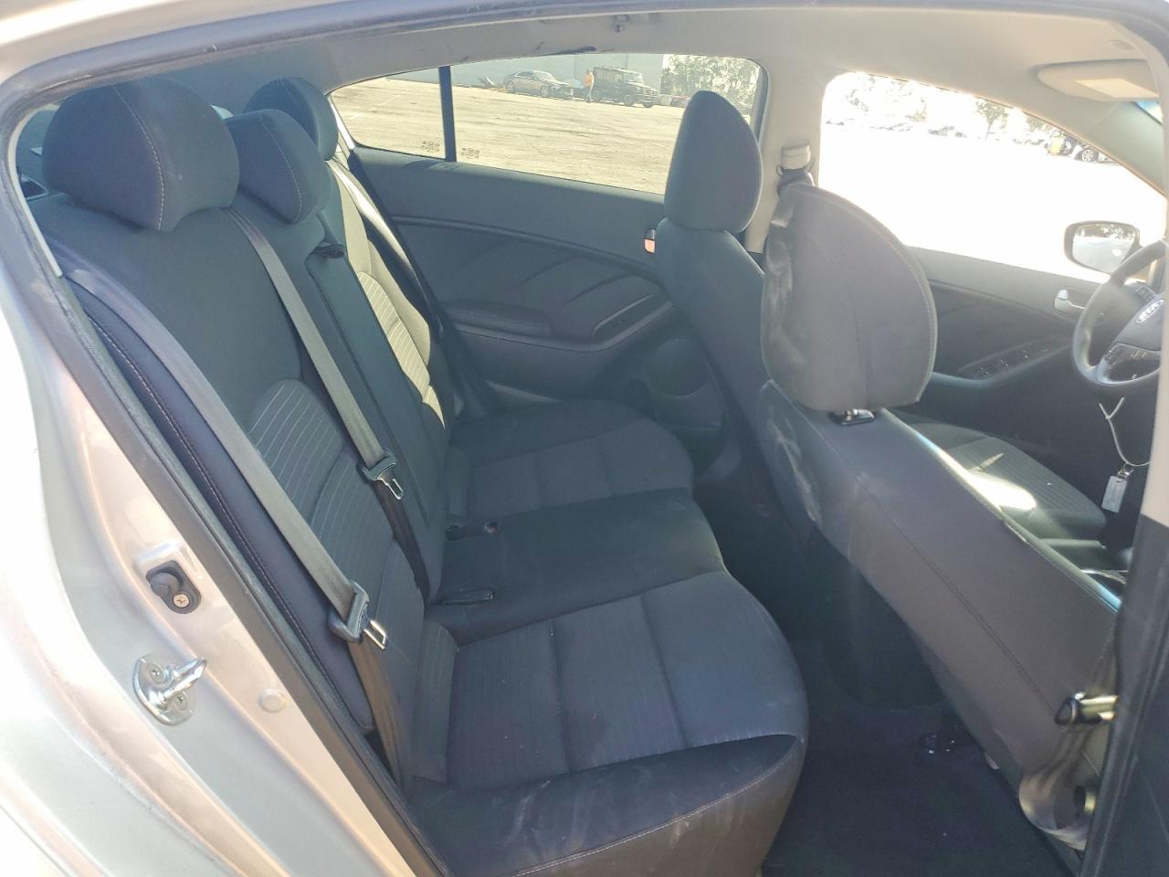 2017 KIA FORTE