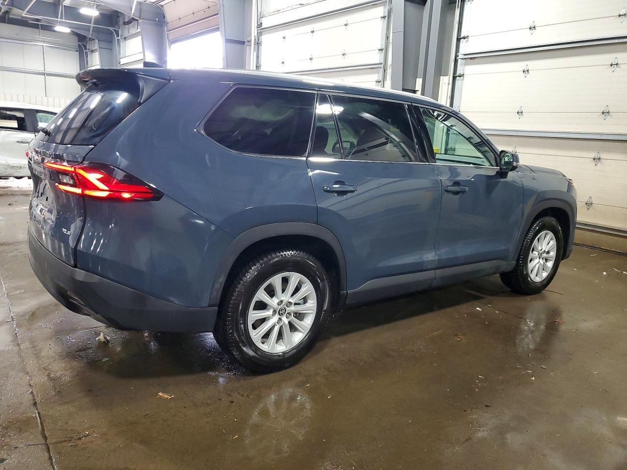 2024 TOYOTA HIGHLANDER