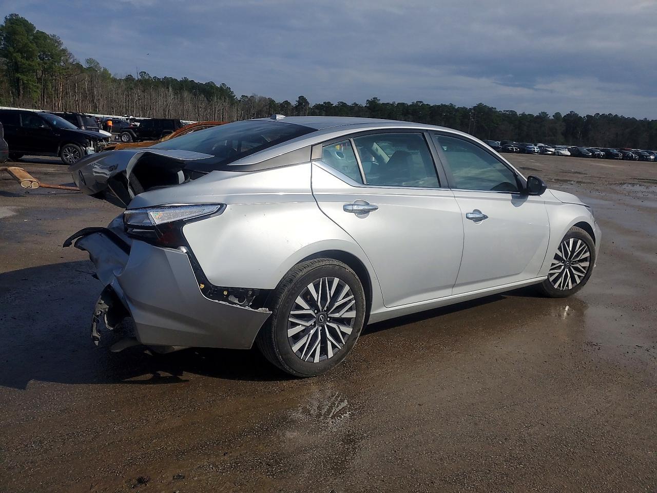 2024 NISSAN ALTIMA