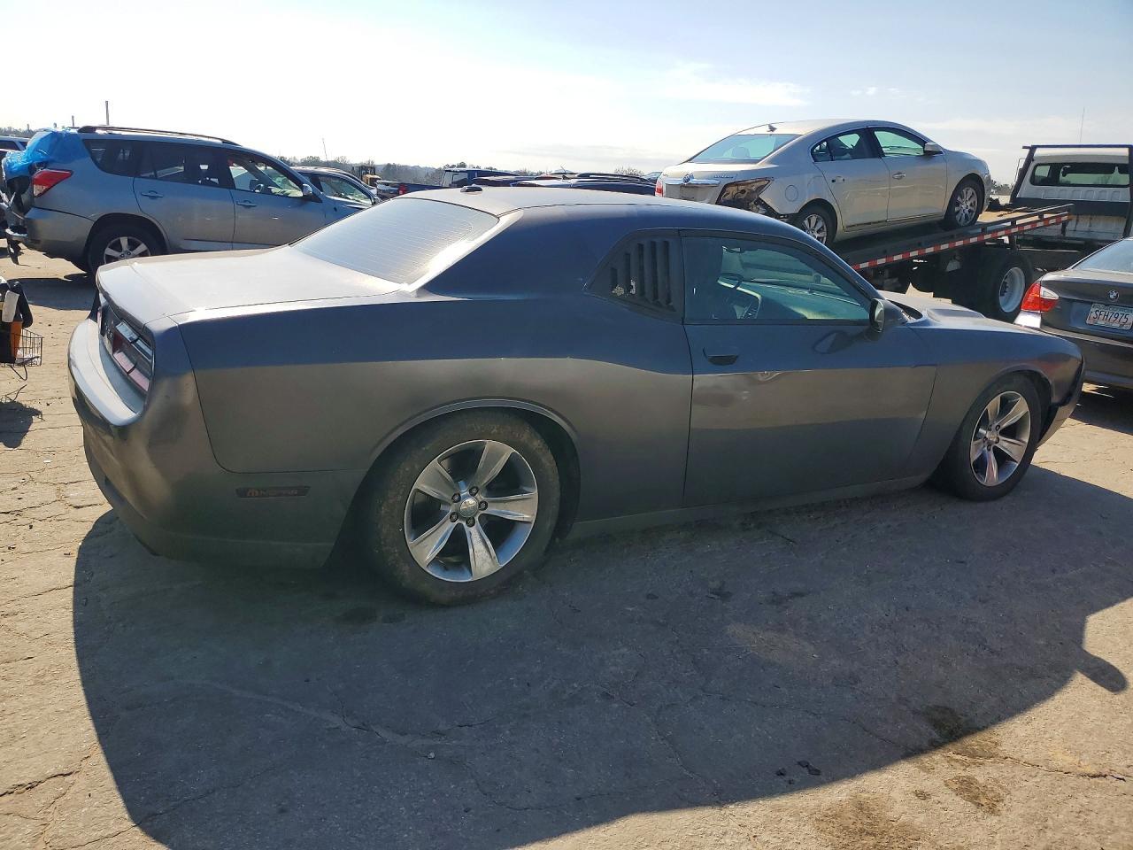 2015 DODGE Challenger