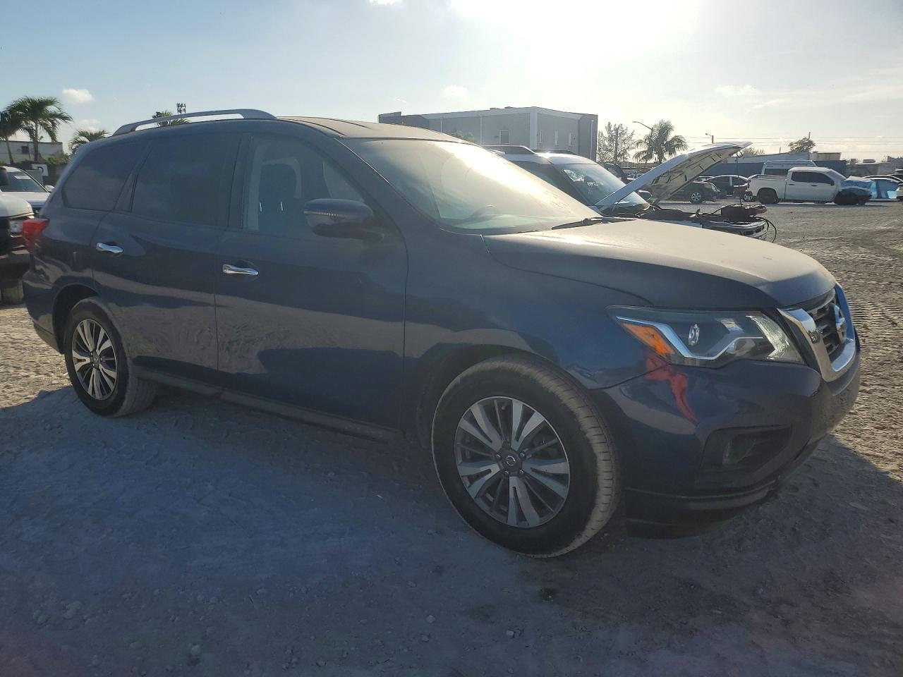 2019 NISSAN PATHFINDER