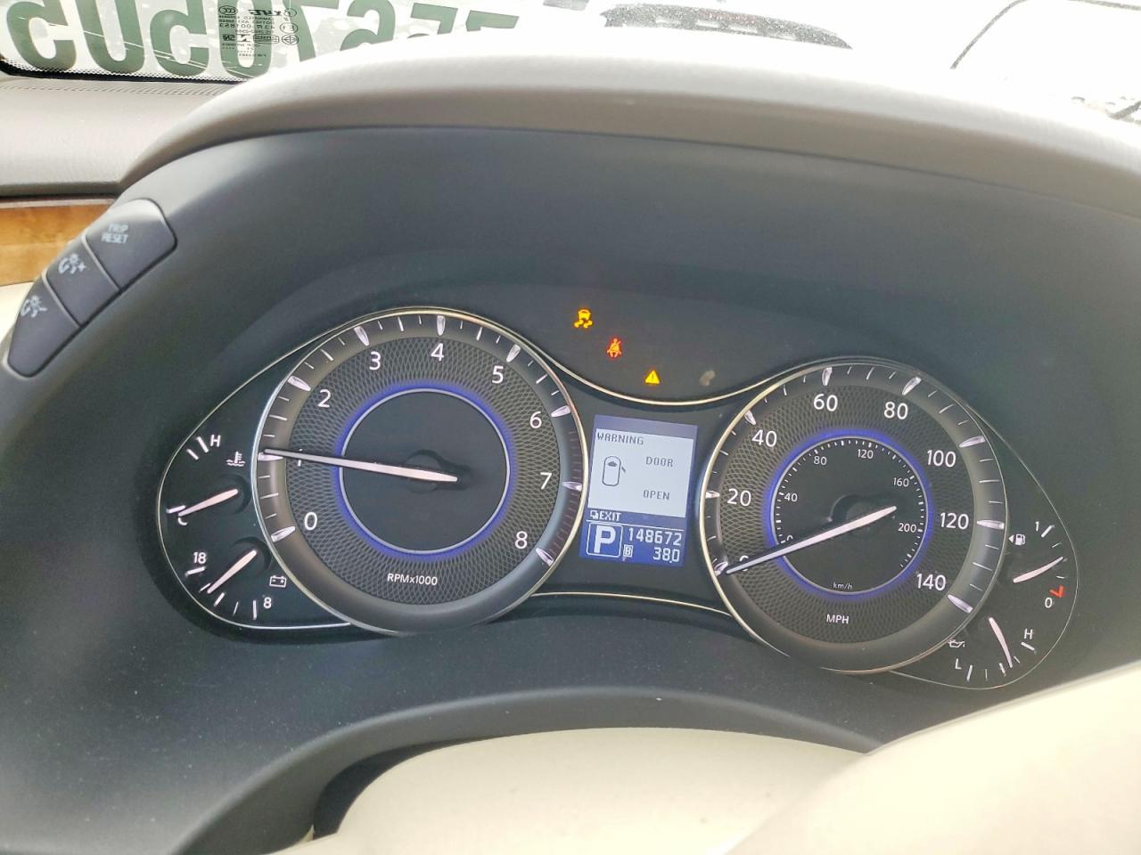 2012 INFINITI QX56