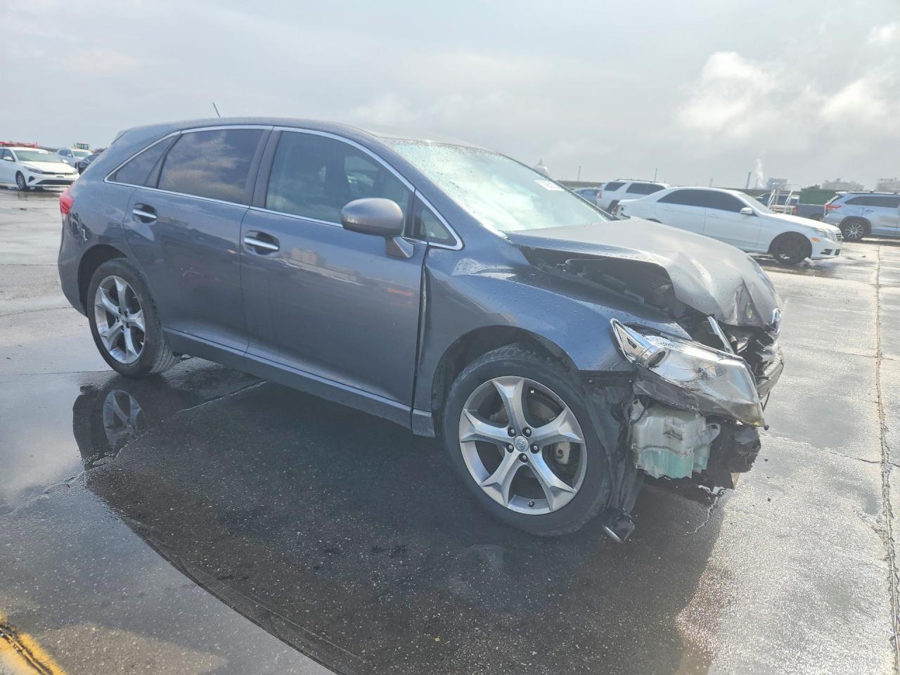 2011 TOYOTA VENZA
