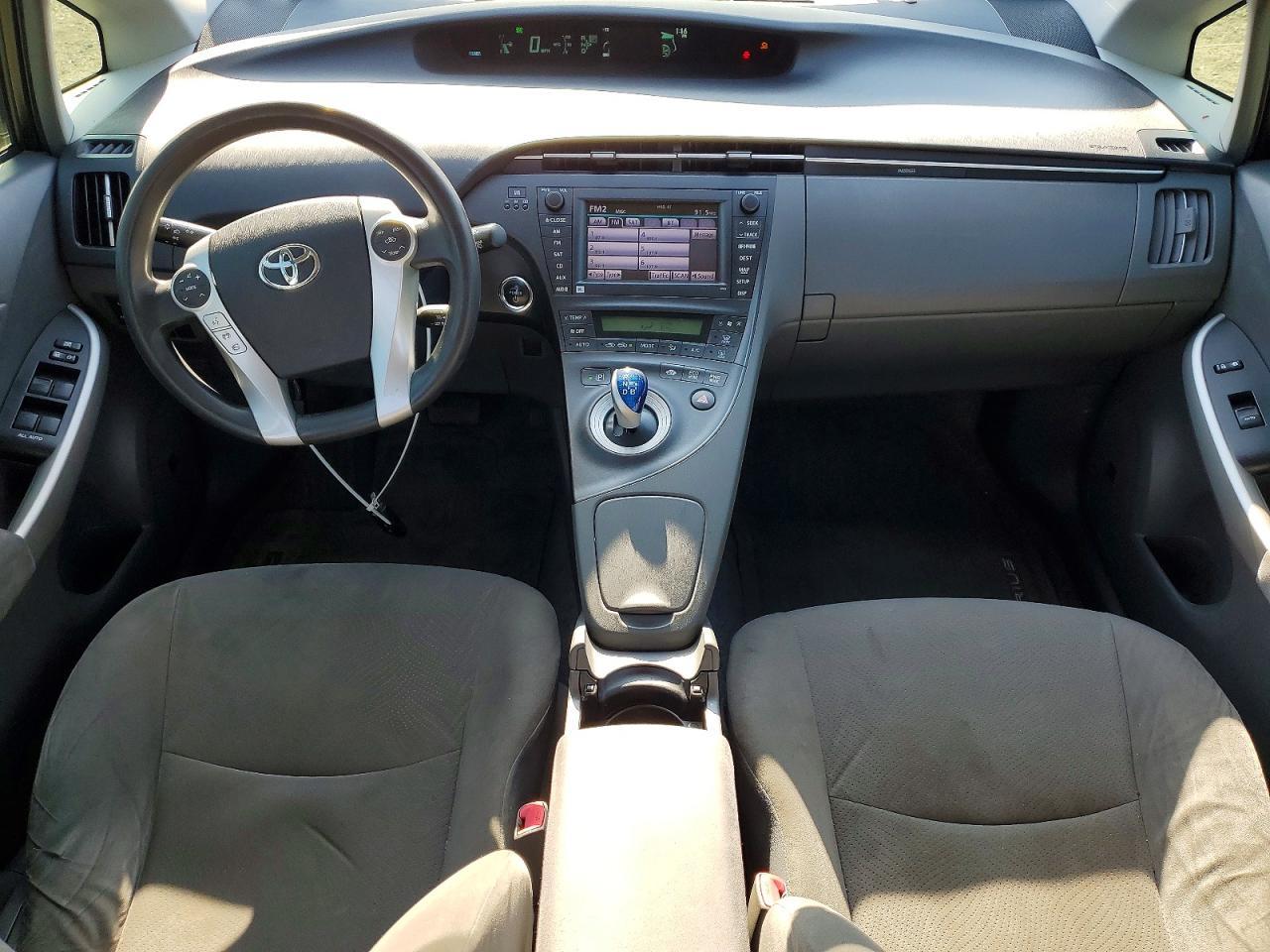 2011 TOYOTA PRIUS