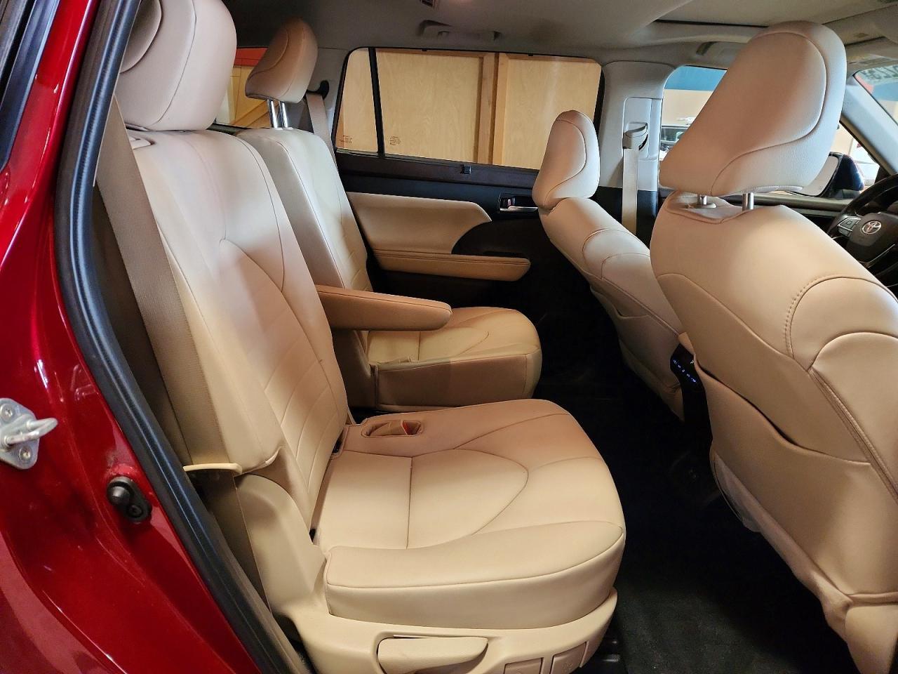 2021 TOYOTA HIGHLANDER