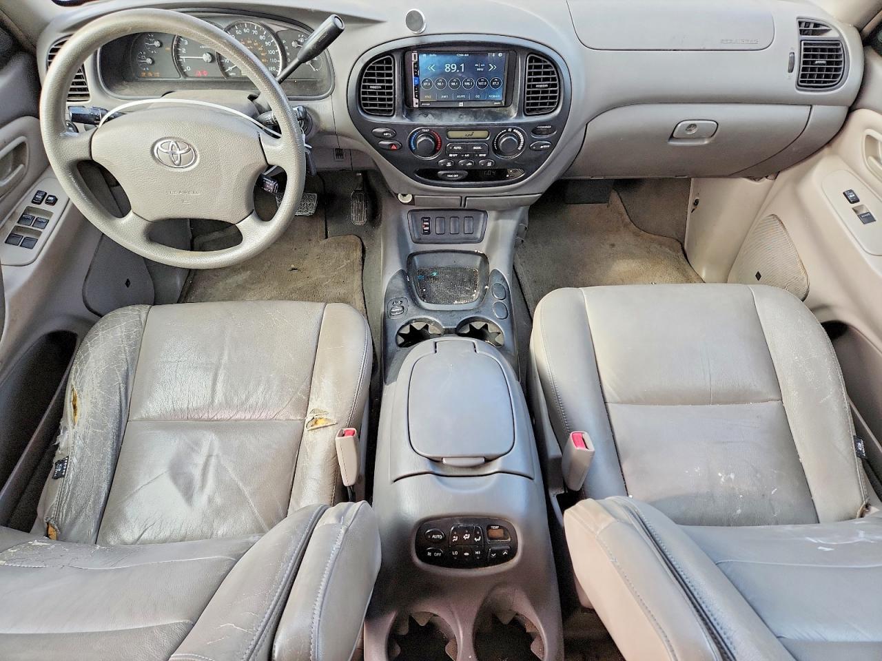 2005 TOYOTA Sequoia
