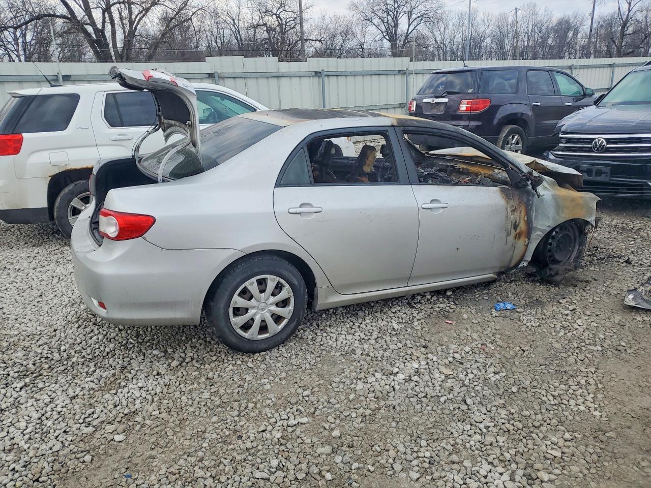 2011 TOYOTA COROLLA