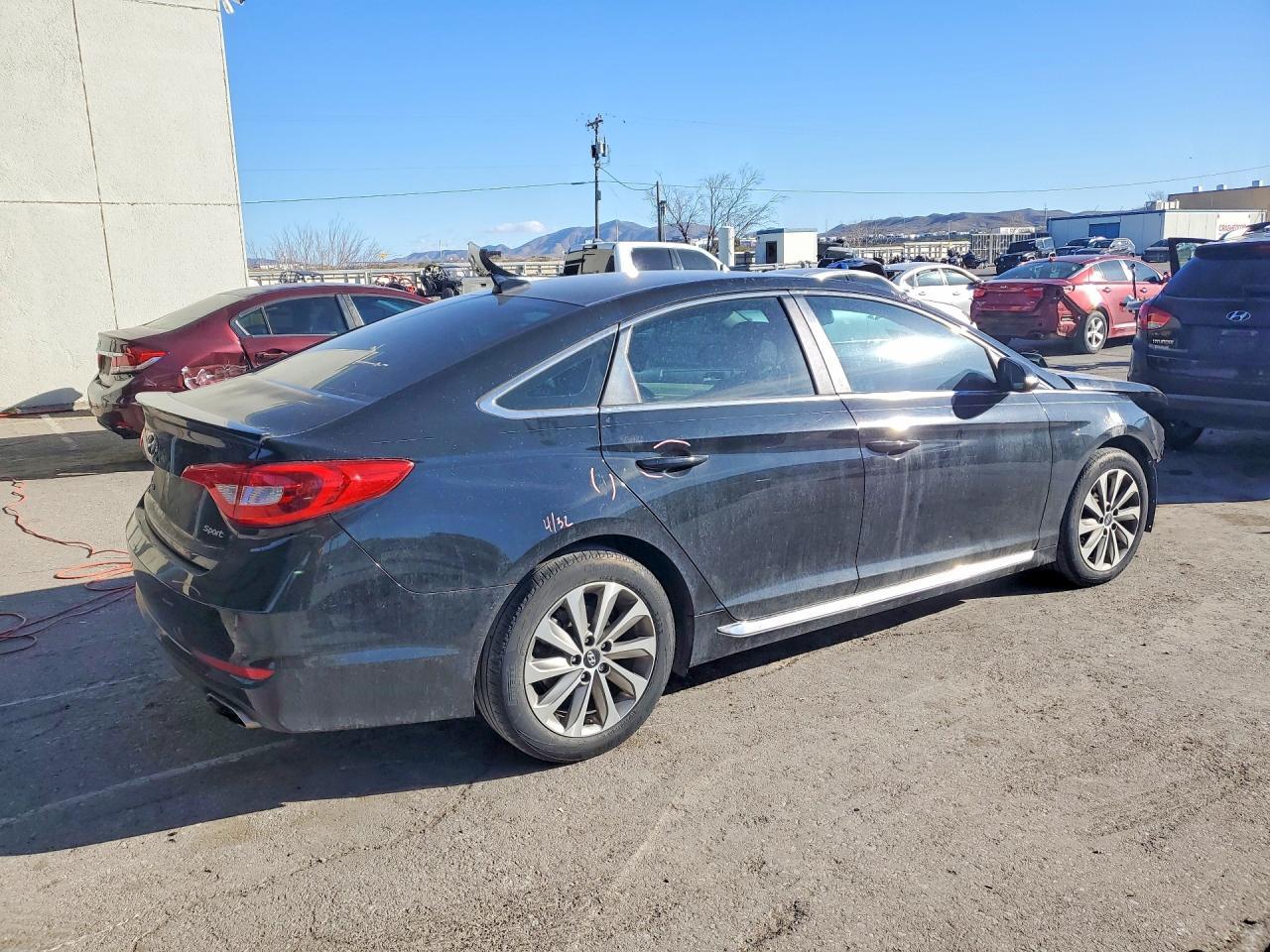 2016 HYUNDAI SONATA