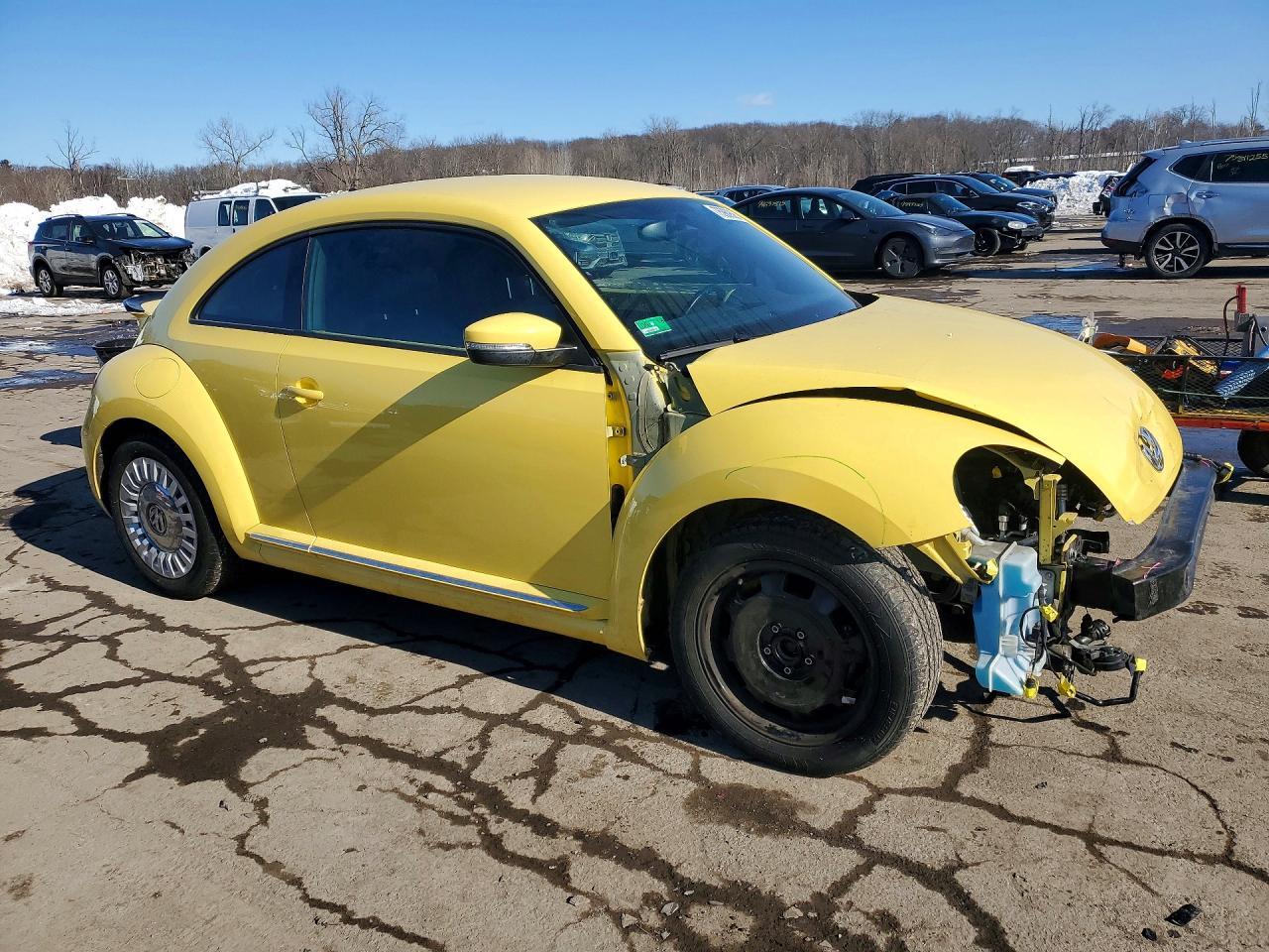 2014 VOLKSWAGEN Beetle