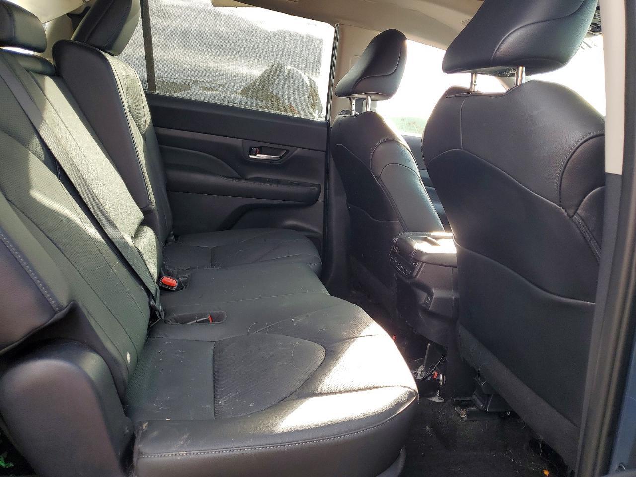 2024 TOYOTA HIGHLANDER