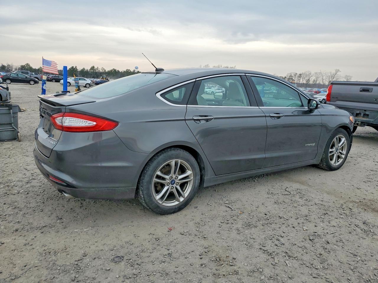 2016 FORD FUSION