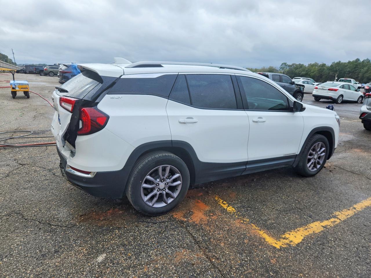 2023 GMC Terrain